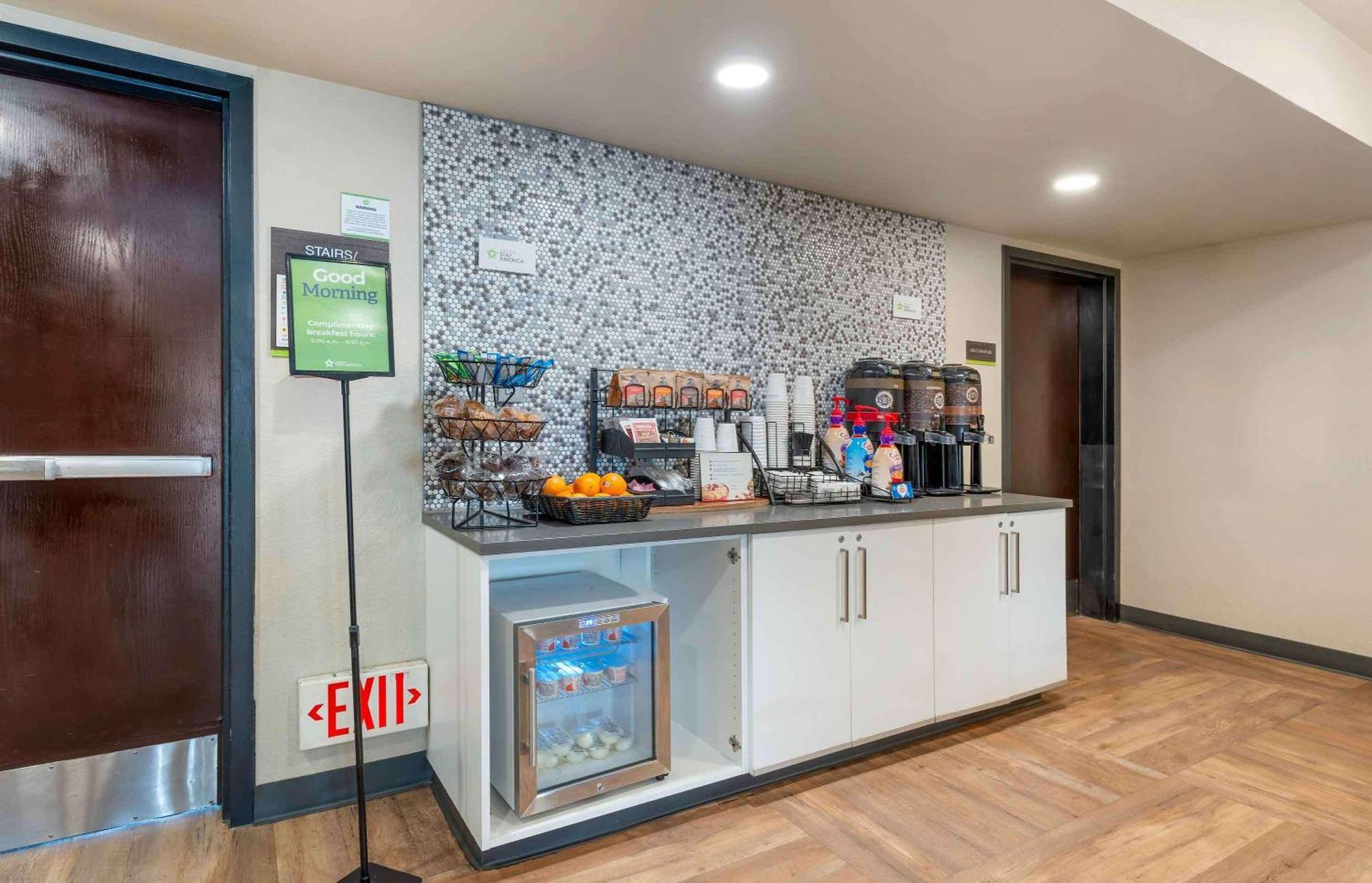 Extended Stay America Premier Suites - Union City - Dyer St Экстерьер фото