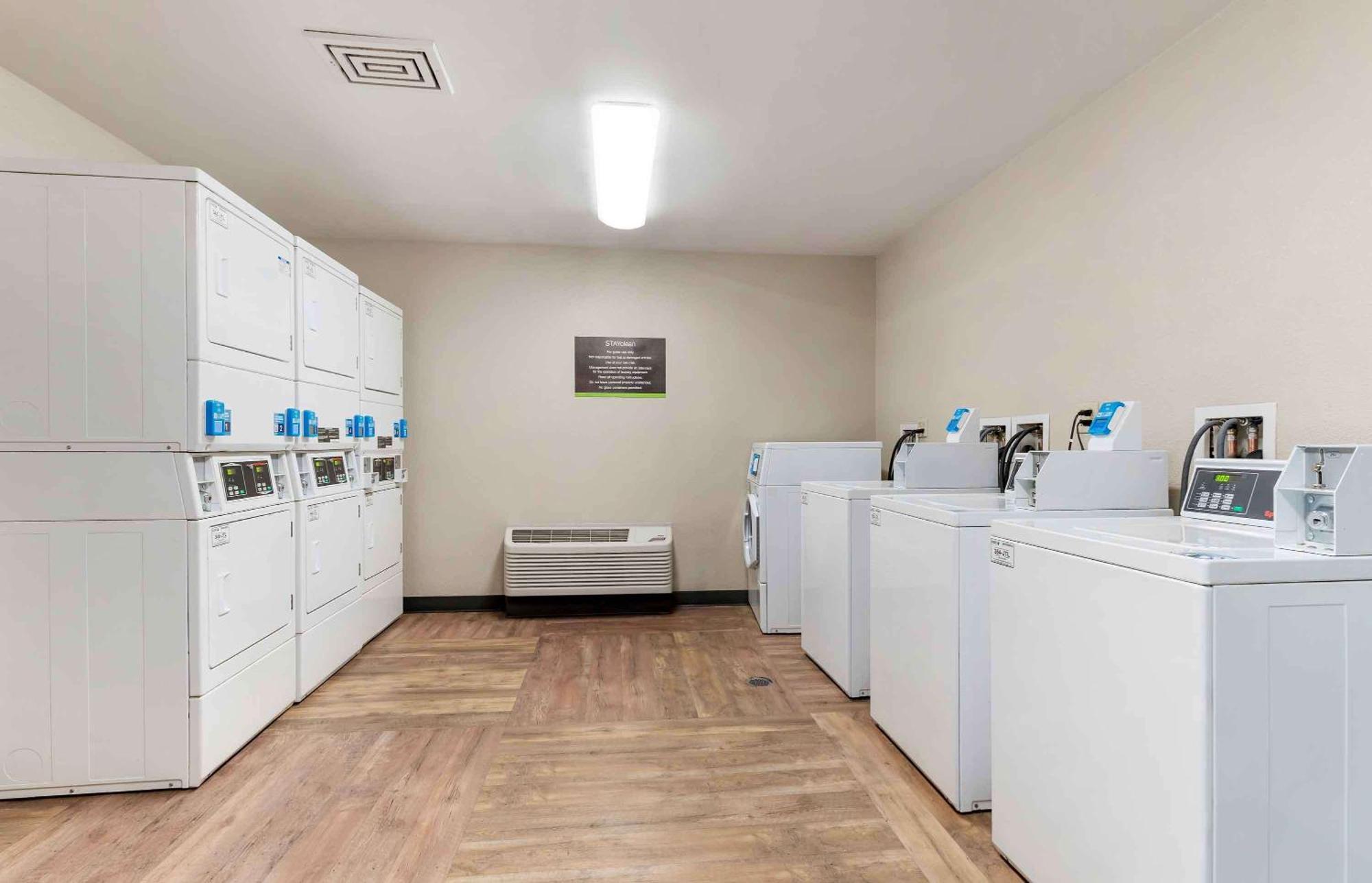 Extended Stay America Premier Suites - Union City - Dyer St Экстерьер фото