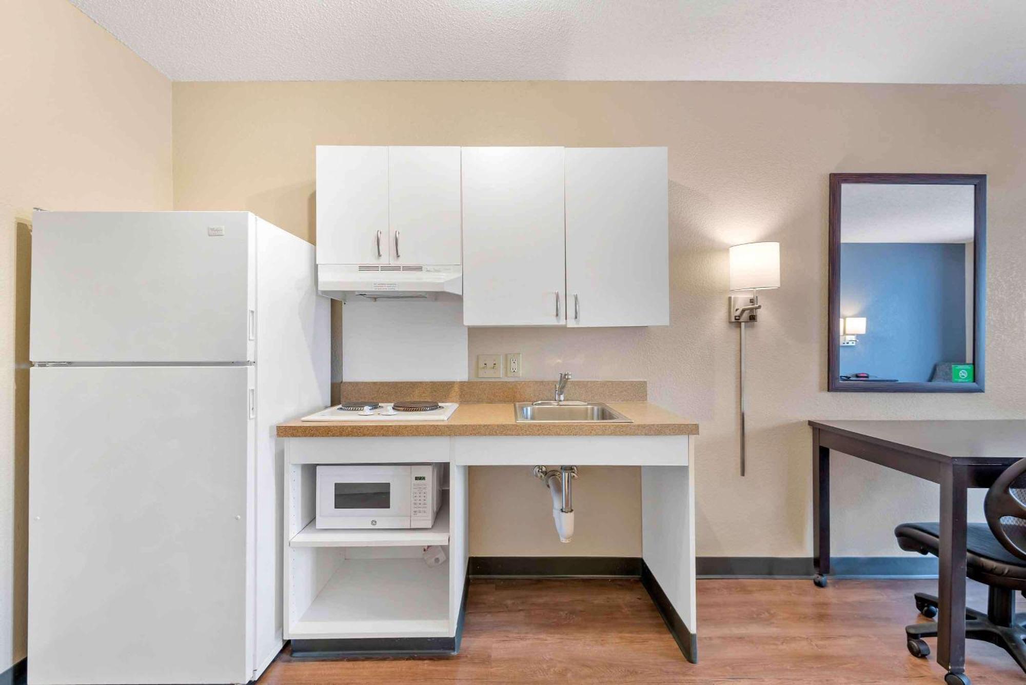Extended Stay America Premier Suites - Union City - Dyer St Экстерьер фото