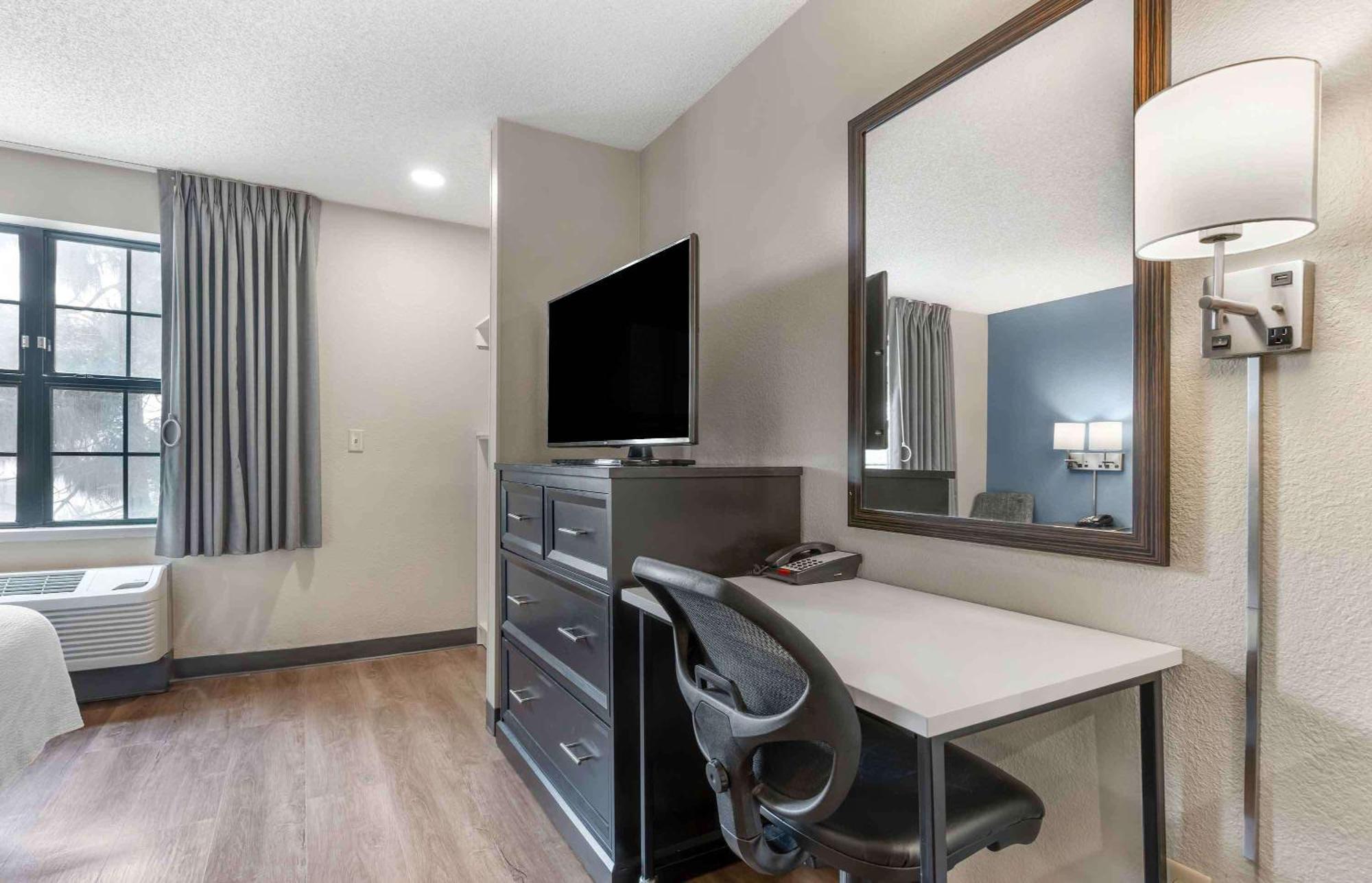 Extended Stay America Premier Suites - Union City - Dyer St Экстерьер фото
