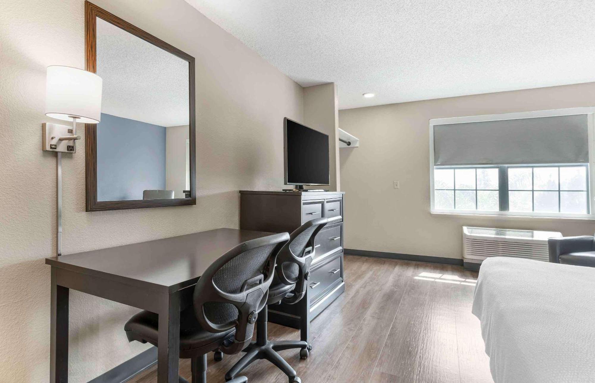 Extended Stay America Premier Suites - Union City - Dyer St Экстерьер фото